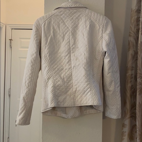 Jacket - Picture 3 of 4